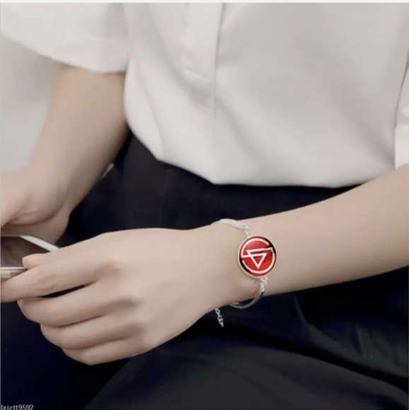 New Buddha Quote Glass Cabochon Silver Bracelet. Unisex Bracelet. - Picture 4 of 4